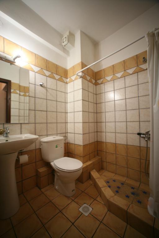 Fretzato Aparthotel Elati  Bilik gambar